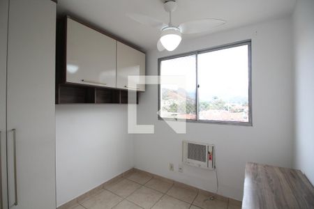 Quarto 1 de apartamento para alugar com 3 quartos, 60m² em Taquara, Rio de Janeiro