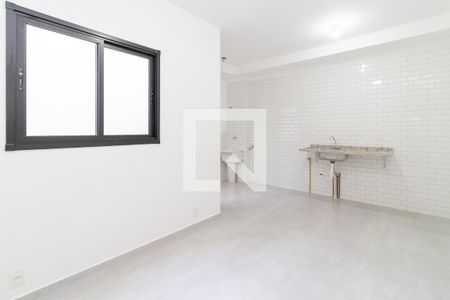 Sala e Cozinha de apartamento à venda com 2 quartos, 49m² em Vila Ré, São Paulo