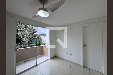 Suíte de casa de condomínio à venda com 4 quartos, 315m² em Vargem Grande, Rio de Janeiro