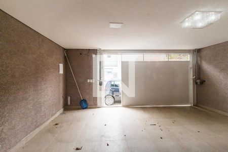 Vista da Sala de casa para alugar com 3 quartos, 400m² em Chácaras do Peroba, Barueri