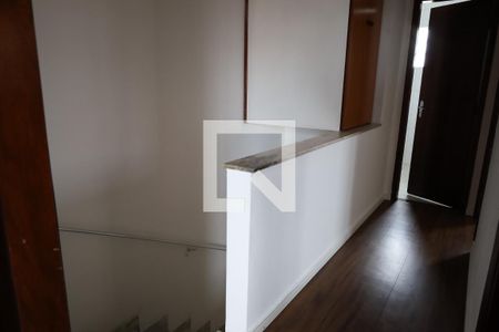 Corredor de casa para alugar com 3 quartos, 190m² em Cidade Dutra, São Paulo