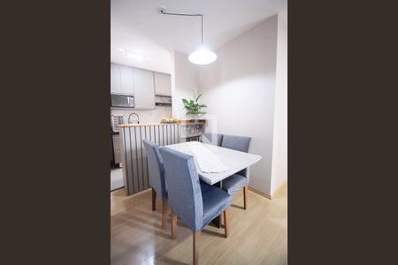 Sala de apartamento para alugar com 2 quartos, 52m² em Jardim Monte Alegre, Taboão da Serra