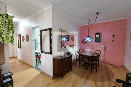 Sala de apartamento à venda com 2 quartos, 65m² em Jardim das Bandeiras, Campinas
