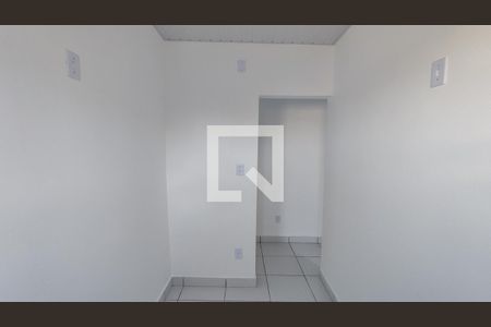 Quarto 1 de casa para alugar com 2 quartos, 50m² em Jardim Robru, São Paulo