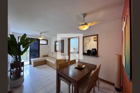 Sala de apartamento para alugar com 2 quartos, 70m² em Barra da Tijuca, Rio de Janeiro