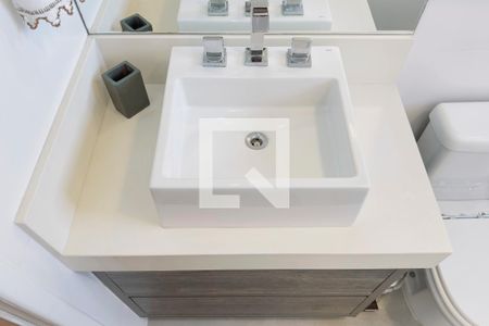 Banheiro da Suíte de apartamento para alugar com 3 quartos, 84m² em Lot. Villa Branca, Jacareí