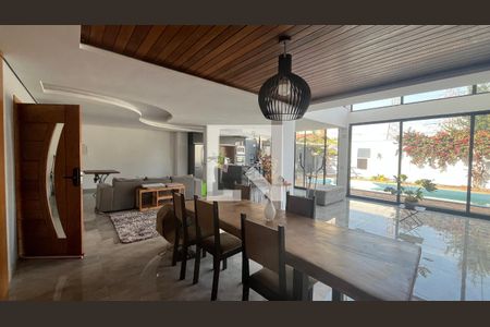 Sala de casa para alugar com 3 quartos, 1000m² em Jardim das Paineiras, Campinas