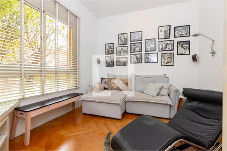Casa à venda com 4 quartos, 518m² em Jardim Cordeiro, São Paulo