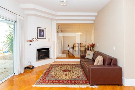 Casa à venda com 4 quartos, 518m² em Jardim Cordeiro, São Paulo