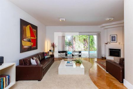 Casa à venda com 4 quartos, 518m² em Jardim Cordeiro, São Paulo