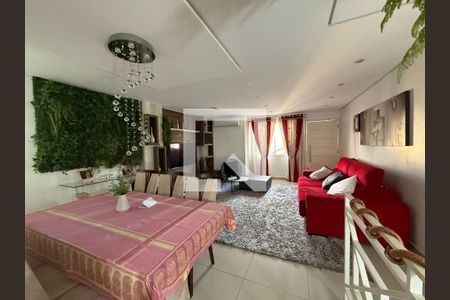 Casa à venda com 3 quartos, 148m² em Jardim Monte Kemel, São Paulo