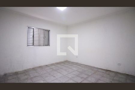 Quarto de casa para alugar com 1 quarto, 70m² em Jardim Santa Teresinha, São Paulo