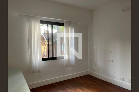 Casa à venda com 4 quartos, 500m² em Jardim Cordeiro, São Paulo
