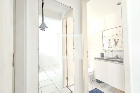 Banheiro de apartamento para alugar com 1 quarto, 45m² em Barra, Salvador