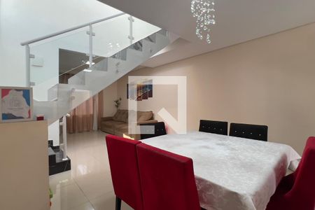 Sala de casa para alugar com 4 quartos, 240m² em Vila Melliani, Guarulhos