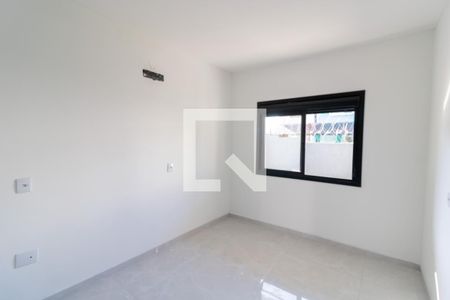 Suíte de casa à venda com 2 quartos, 100m² em Hípica, Porto Alegre