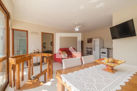 Sala de apartamento para alugar com 3 quartos, 180m² em Vila Assunção, Porto Alegre