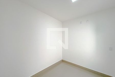 Quarto 2 de casa para alugar com 3 quartos, 168m² em Vila Bertioga, São Paulo