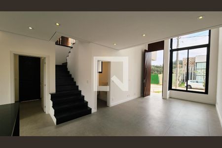 Sala de casa de condomínio à venda com 3 quartos, 171m² em Gramadão, Jundiaí