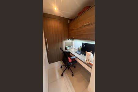 Escritório de apartamento à venda com 1 quarto, 57m² em Taquaral, Campinas