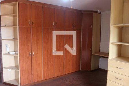 Suíte 1 de casa para alugar com 3 quartos, 214m² em Olímpico, São Caetano do Sul