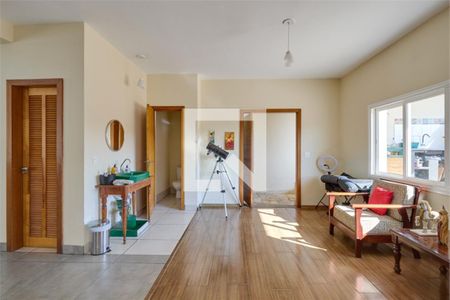 Casa à venda com 5 quartos, 265m² em Interlagos, São Paulo