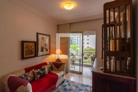 Sala de apartamento à venda com 3 quartos, 67m² em Moema, São Paulo