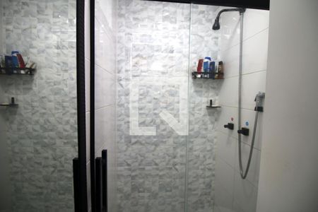 Banheiro de apartamento à venda com 1 quarto, 40m² em Vista Alegre, Rio de Janeiro