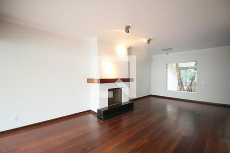 Sala 1 de casa para alugar com 3 quartos, 585m² em Jardim Leonor, São Paulo