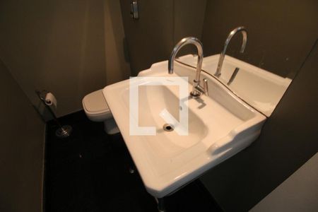 Lavabo de casa para alugar com 3 quartos, 585m² em Jardim Leonor, São Paulo