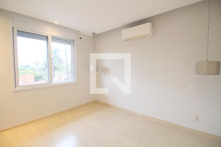 Suíte 1 de casa para alugar com 3 quartos, 585m² em Jardim Leonor, São Paulo