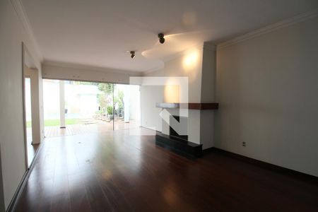 Sala 1 de casa para alugar com 3 quartos, 585m² em Jardim Leonor, São Paulo