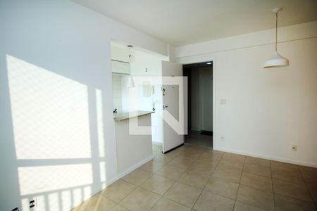 Sala de apartamento à venda com 2 quartos, 49m² em Vicente de Carvalho, Rio de Janeiro