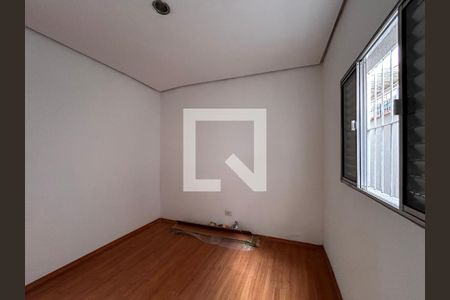 Quarto 1 de casa à venda com 2 quartos, 180m² em Parque Maria Domitila, São Paulo