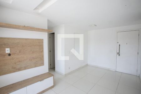 Sala de apartamento para alugar com 2 quartos, 63m² em Taquara, Rio de Janeiro