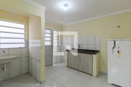 Sala/Cozinha de casa para alugar com 1 quarto, 28m² em Vila Ema, São Paulo