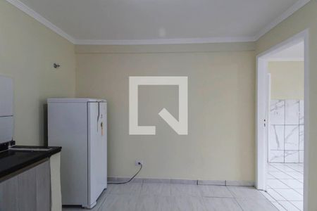Sala/Cozinha de casa para alugar com 1 quarto, 28m² em Vila Ema, São Paulo
