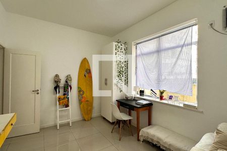 Quarto 01 de apartamento à venda com 3 quartos, 130m² em Copacabana, Rio de Janeiro
