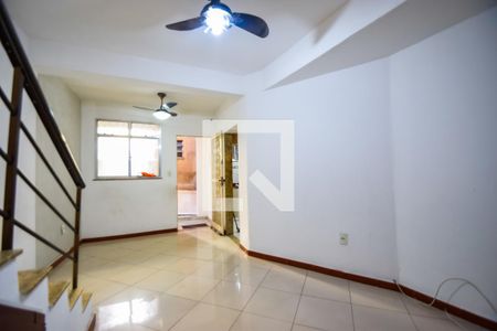 Sala de casa de condomínio para alugar com 2 quartos, 90m² em Quintino Bocaiúva, Rio de Janeiro