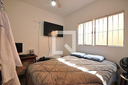 Casa à venda com 5 quartos, 250m² em Jardim Tremembe, São Paulo