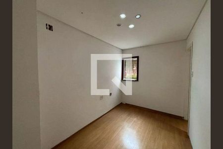 Casa à venda com 3 quartos, 190m² em Chácara Mafalda, São Paulo