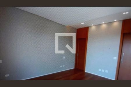 Casa à venda com 4 quartos, 640m² em Centro Comercial Jubran, Barueri