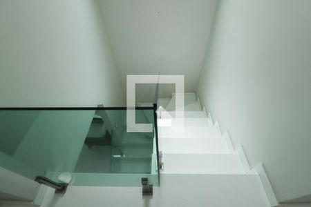 Escada de casa para alugar com 3 quartos, 340m² em Santana, São Paulo