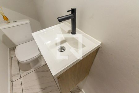 Lavabo de casa de condomínio à venda com 2 quartos, 60m² em Vila Esperança, São Paulo
