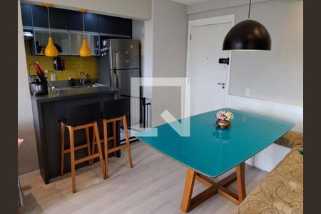 Sala de apartamento para alugar com 2 quartos, 58m² em Del Castilho, Rio de Janeiro