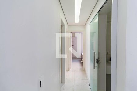 Corredor de apartamento à venda com 3 quartos, 78m² em Castelo, Belo Horizonte