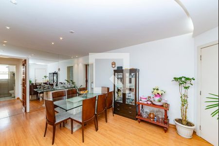 Sala de apartamento para alugar com 3 quartos, 77m² em Belvedere, Belo Horizonte
