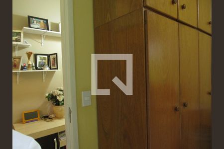 Quarto 1 de casa para alugar com 3 quartos, 180m² em Bussocaba , Osasco