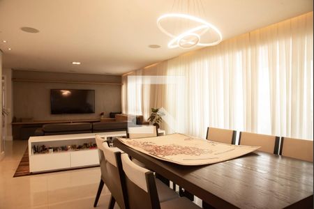 Sala de apartamento para alugar com 3 quartos, 184m² em Indianópolis, São Paulo