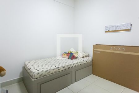 Quarto 1 de apartamento para alugar com 2 quartos, 74m² em Caiçaras, Belo Horizonte